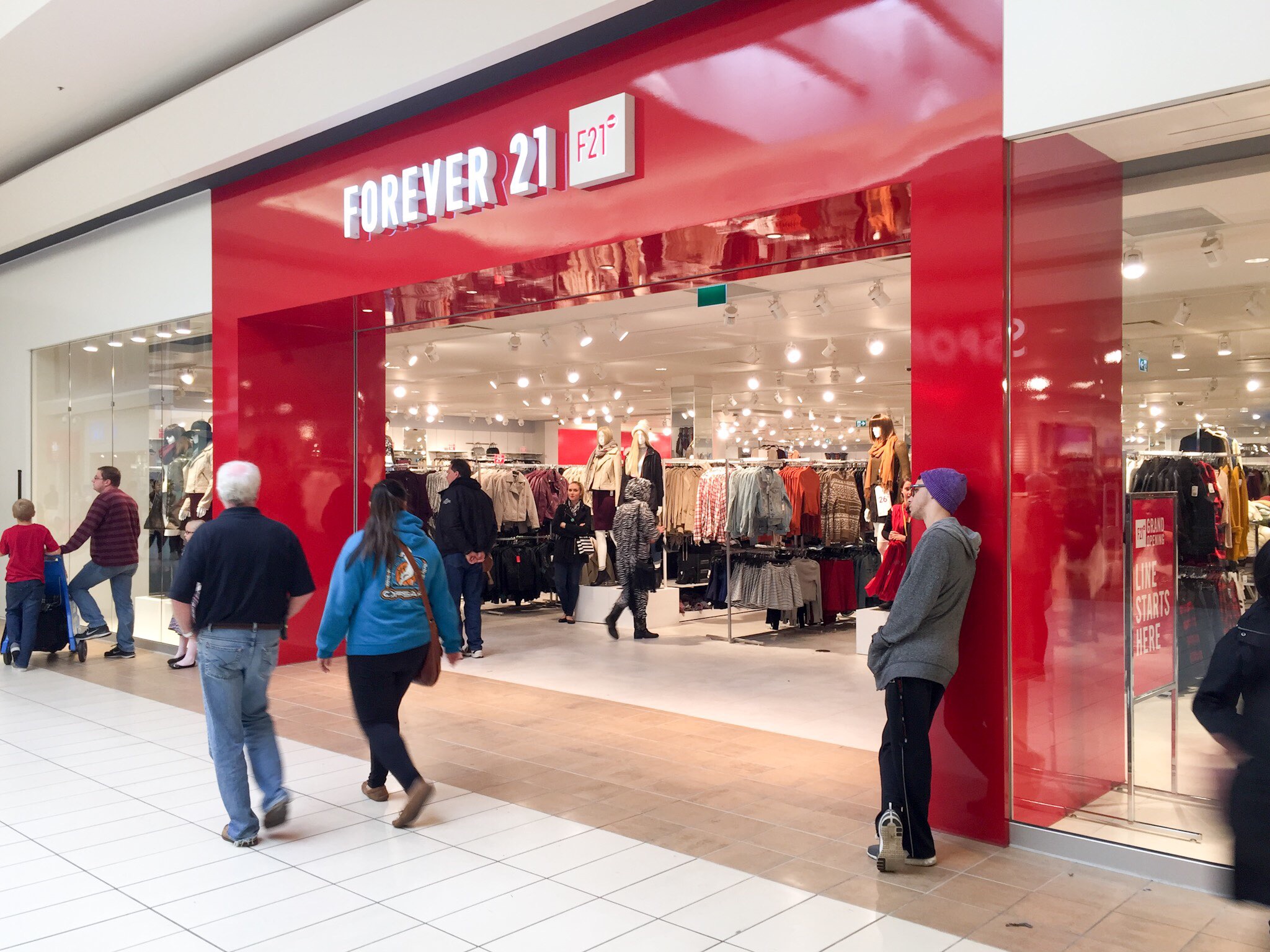 Now Open: Forever 21 Red At Devonshire Mall ...