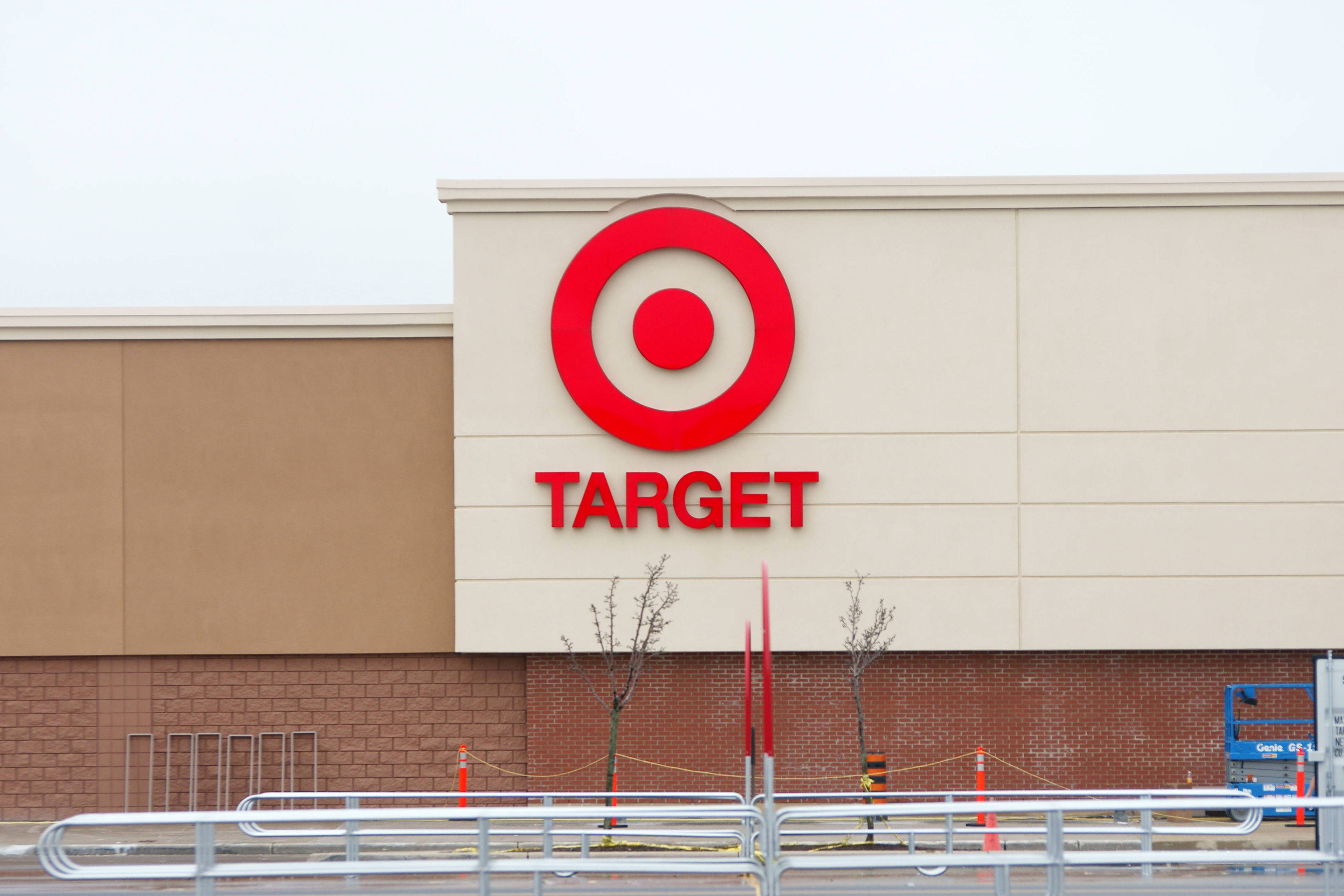 New Devonshire Mall Target Store In 'Final Stages' Of Construction ...