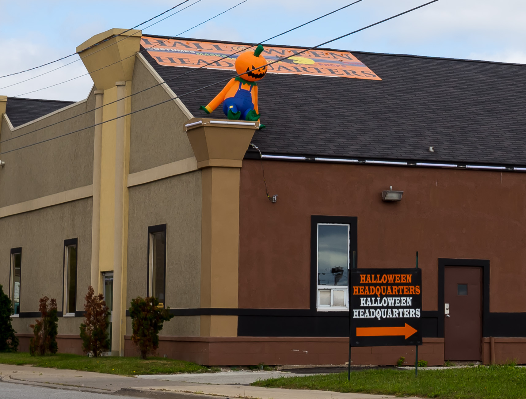 Now Open Halloween Headquarters On Walker Road windsoriteDOTca News