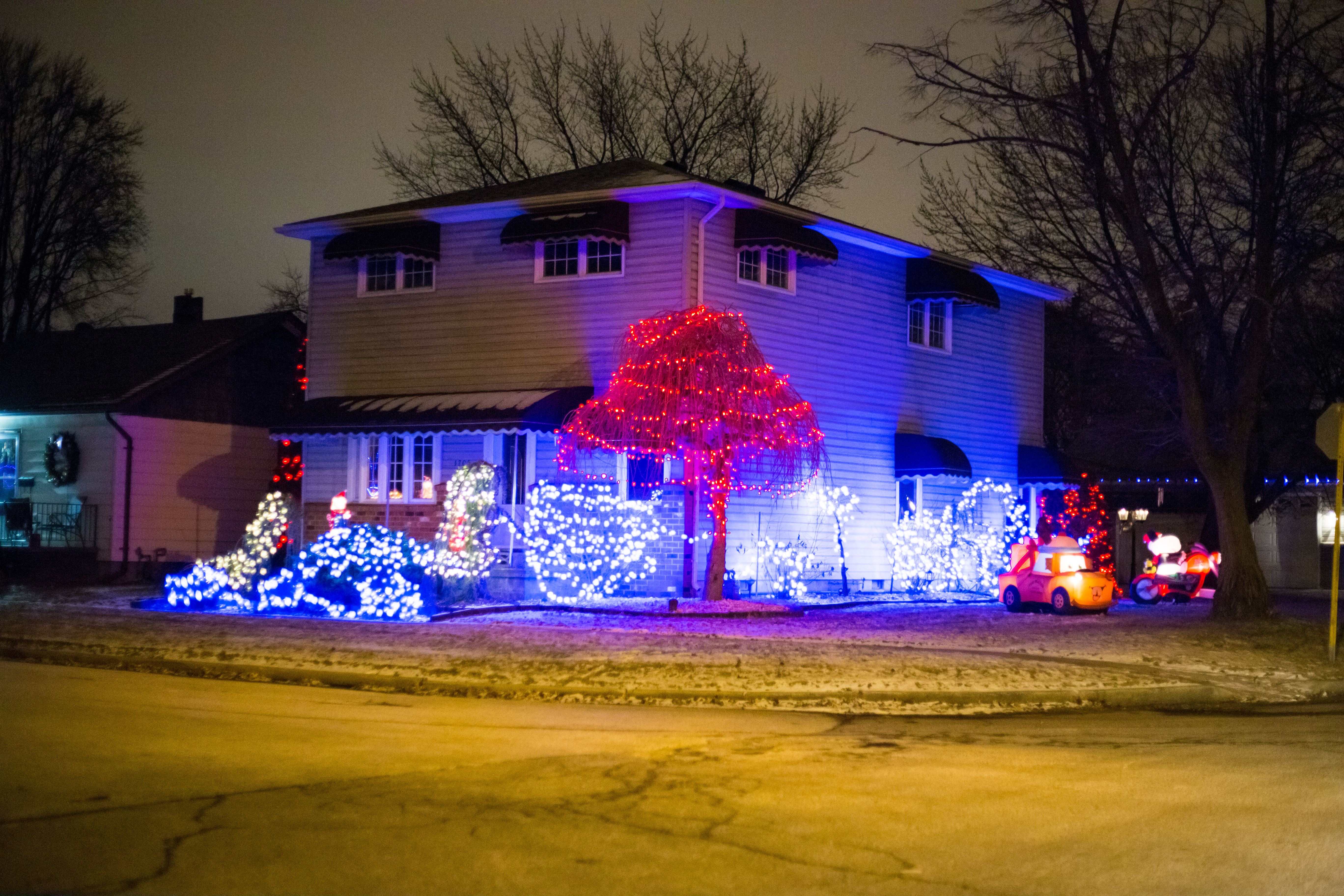 PHOTOS The Best Of East Windsor House Christmas Lights