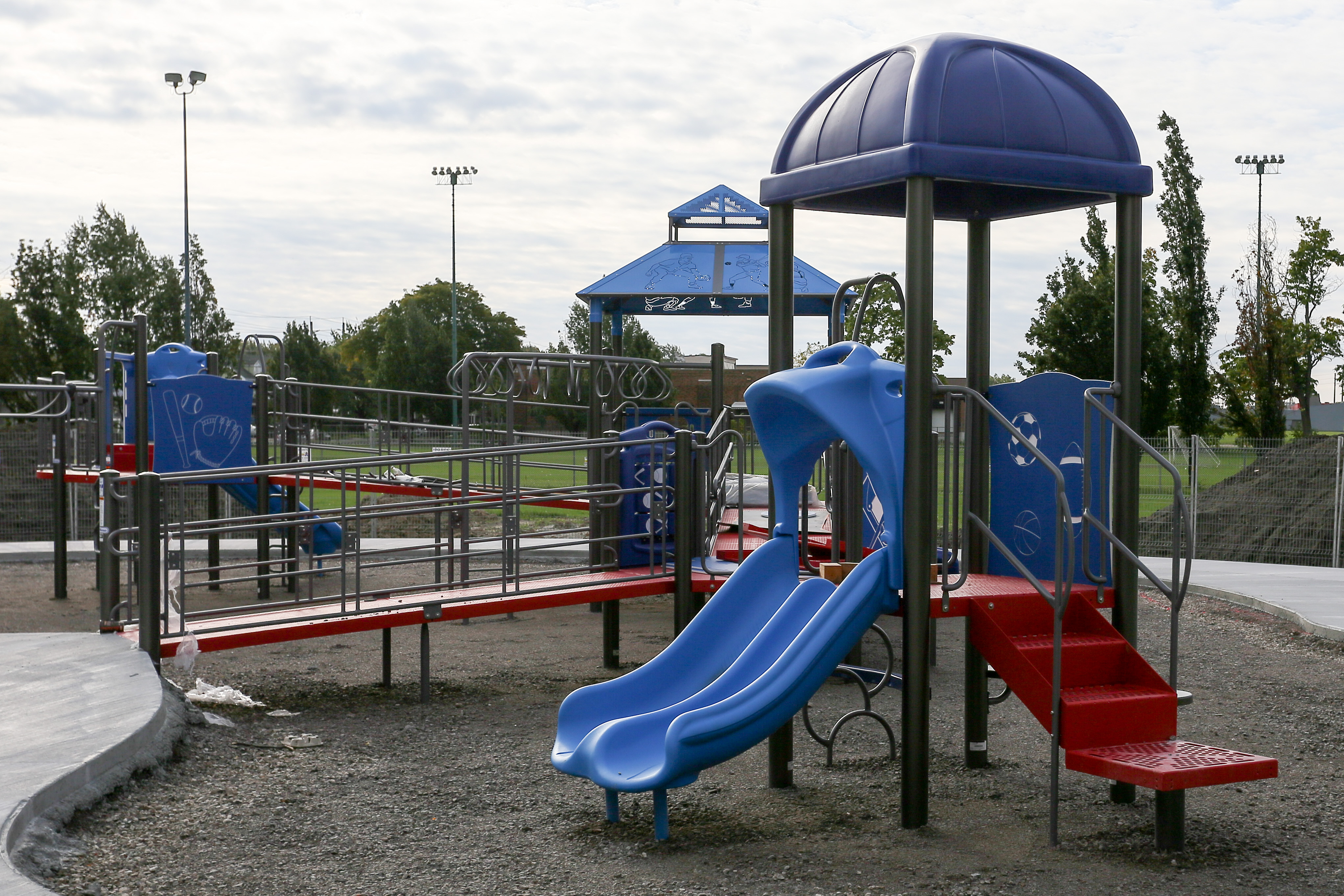 Wigle Park Gets A New Playground | windsoriteDOTca News - windsor ontarios  neighbourhood newspaper windsoriteDOTca News