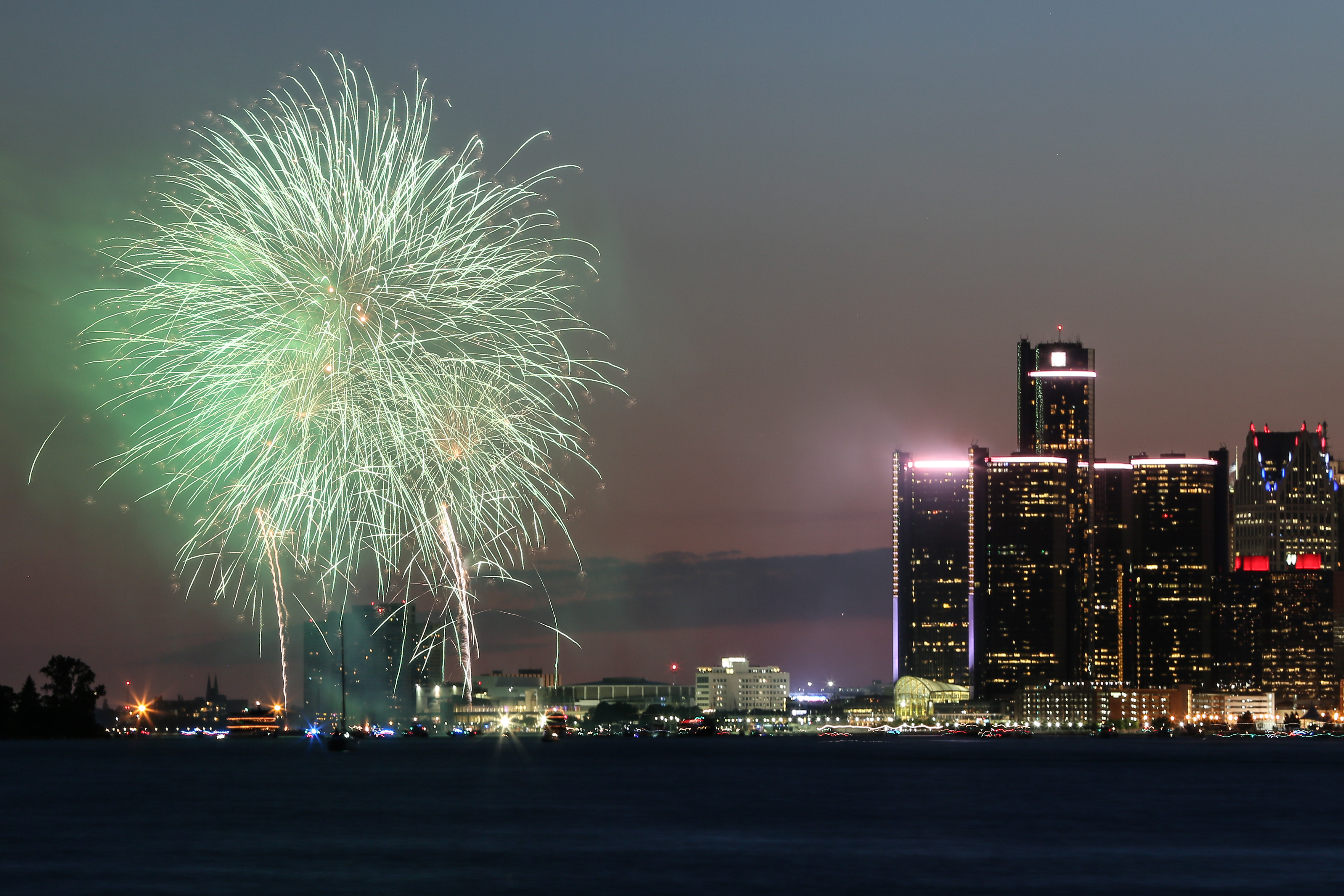 New Start Time For Annual Fireworks | windsoriteDOTca News - windsor ...