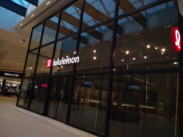 devonshire mall lululemon