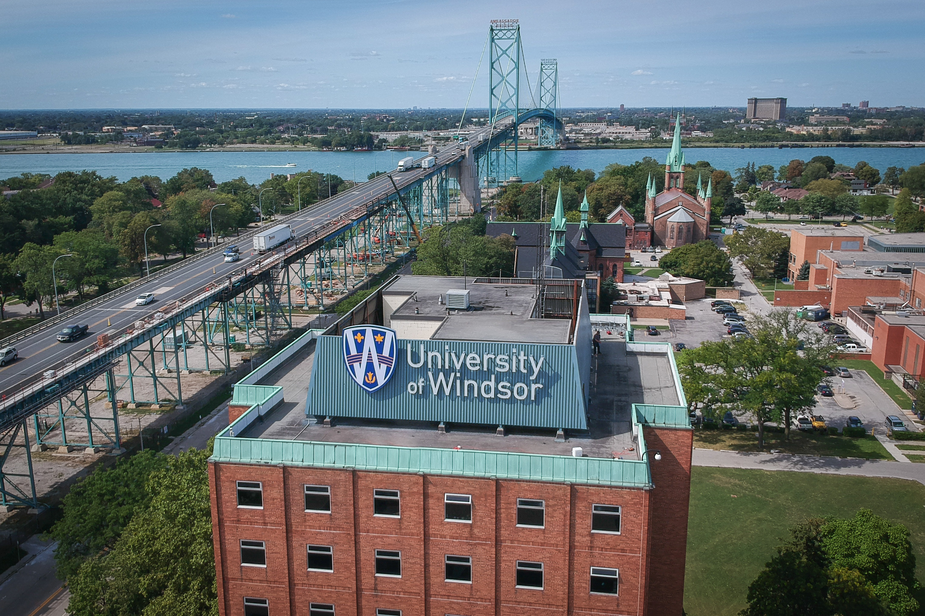 UWindsor Classes Going Online | windsoriteDOTca News - windsor ...