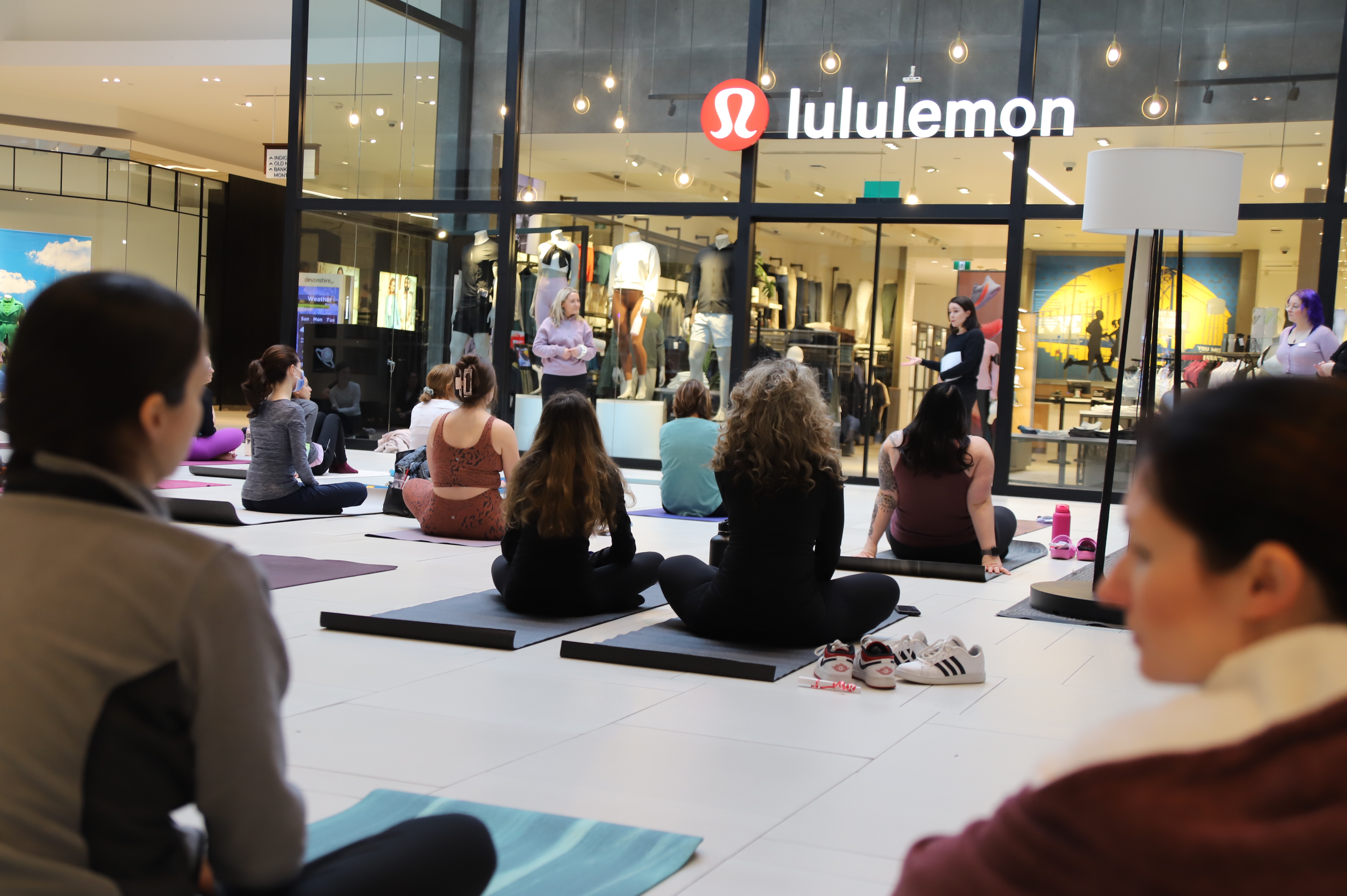 PHOTOS: Sunday Morning Yoga At The Mall For EDAW